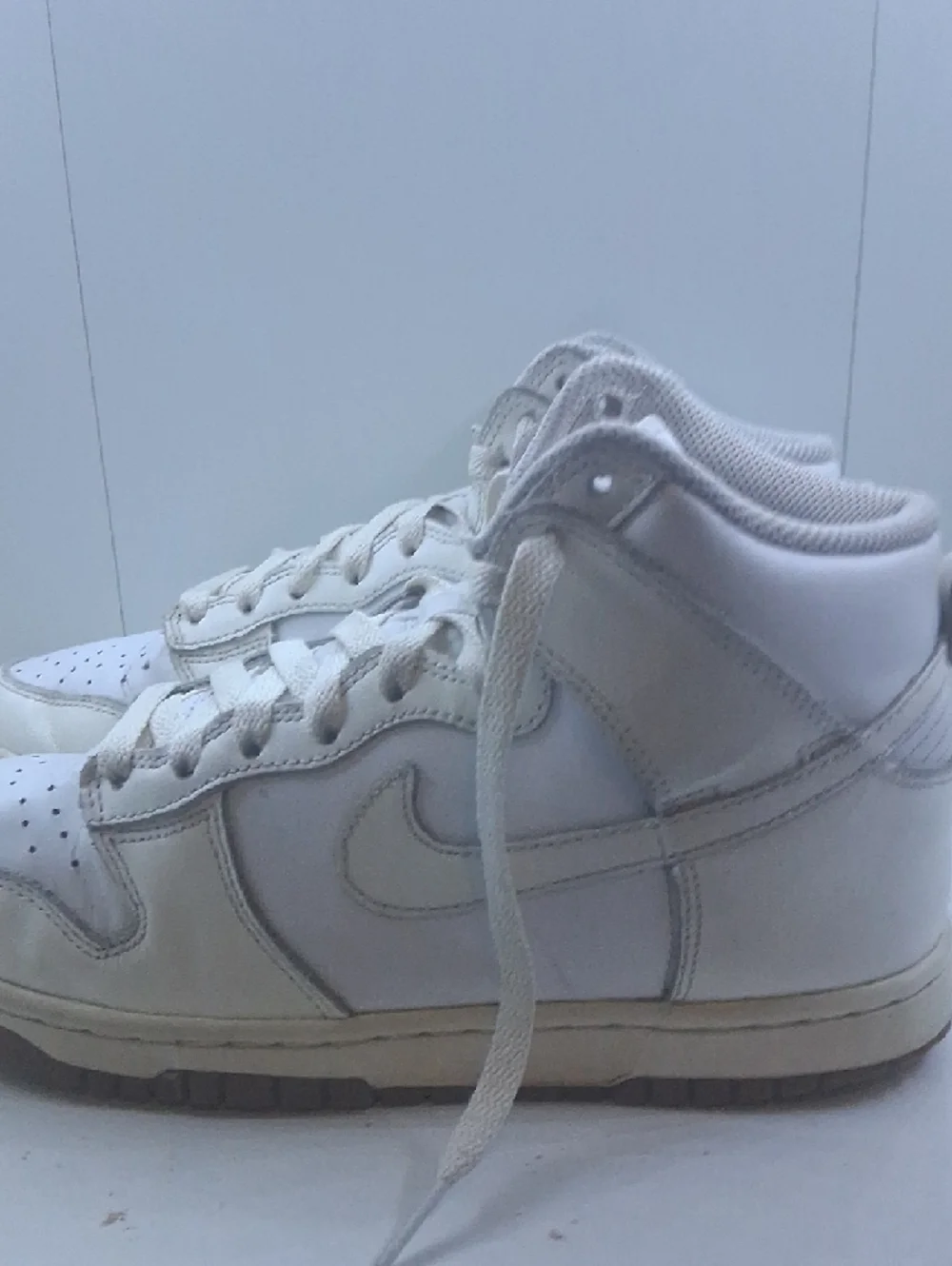 Nike White Men’s High-Top Sneakers